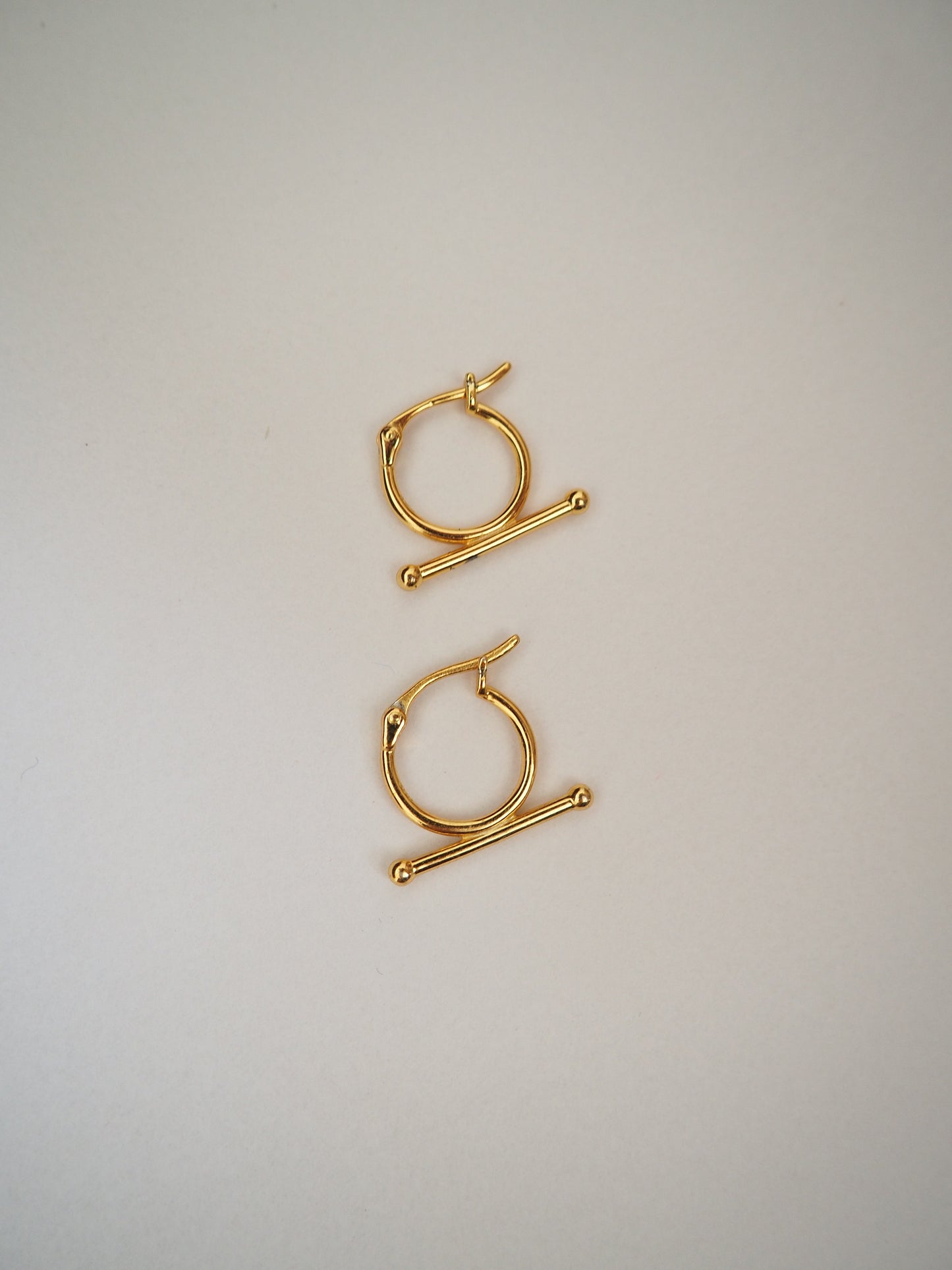 Line earrings