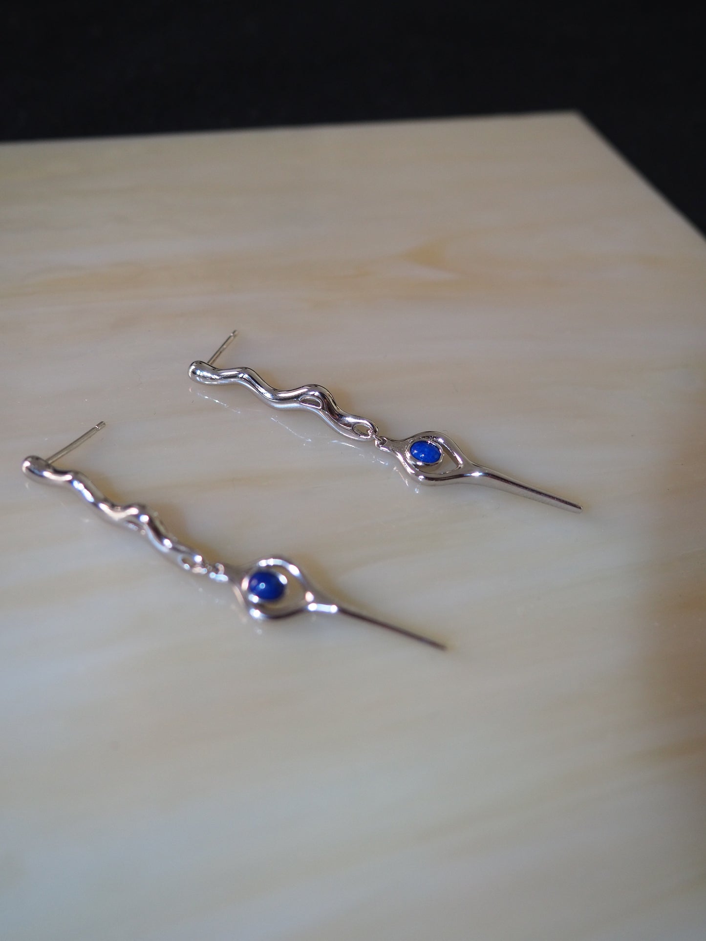 Wave drop earrings silver