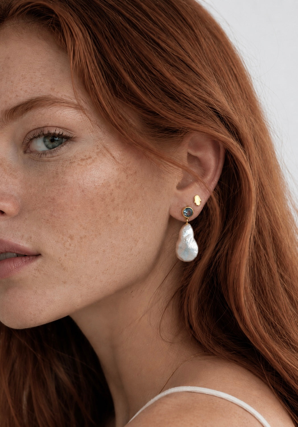 Hamsa studs earrings