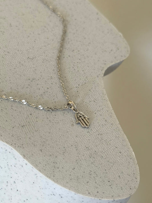 Hamsa lines mini necklace - silver