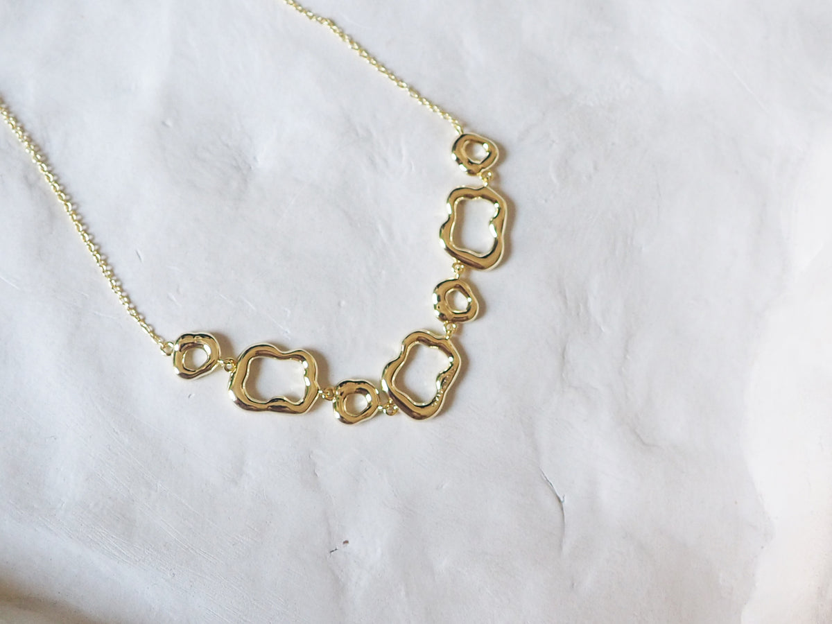 Velvet necklace