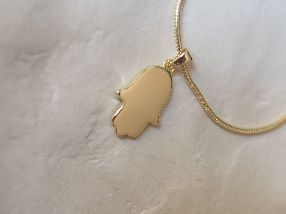 Hamsa L necklace