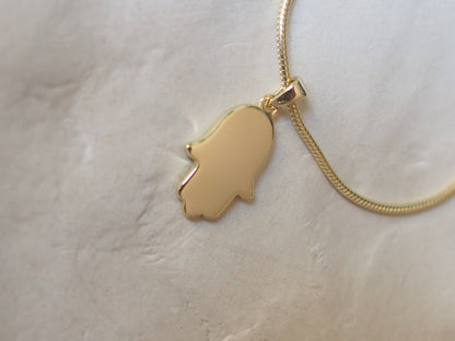 Hamsa L necklace