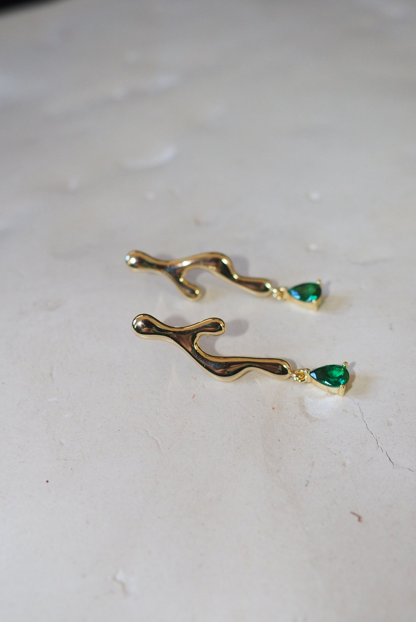 Emerald earrings gold